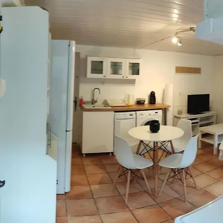 En Rez De Jardin Et Terrasse Ds Apartment Hyeres