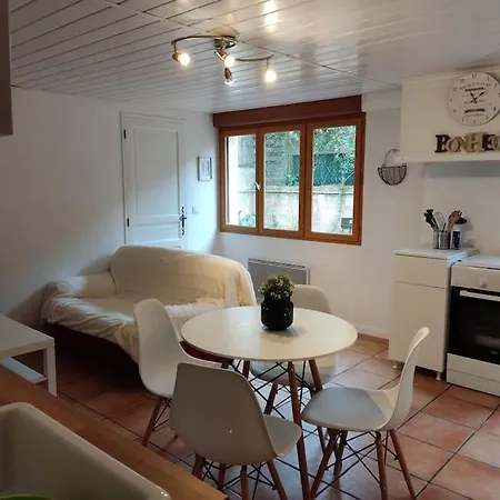 En Rez De Jardin Et Terrasse Ds Apartment Hyeres